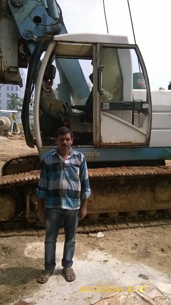 HYDRAULIC PILING RIG